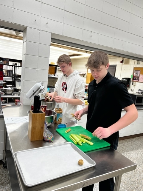 🍇🍓Healthy Snack Lab by two sections of Foods II Class. 🍌🍒