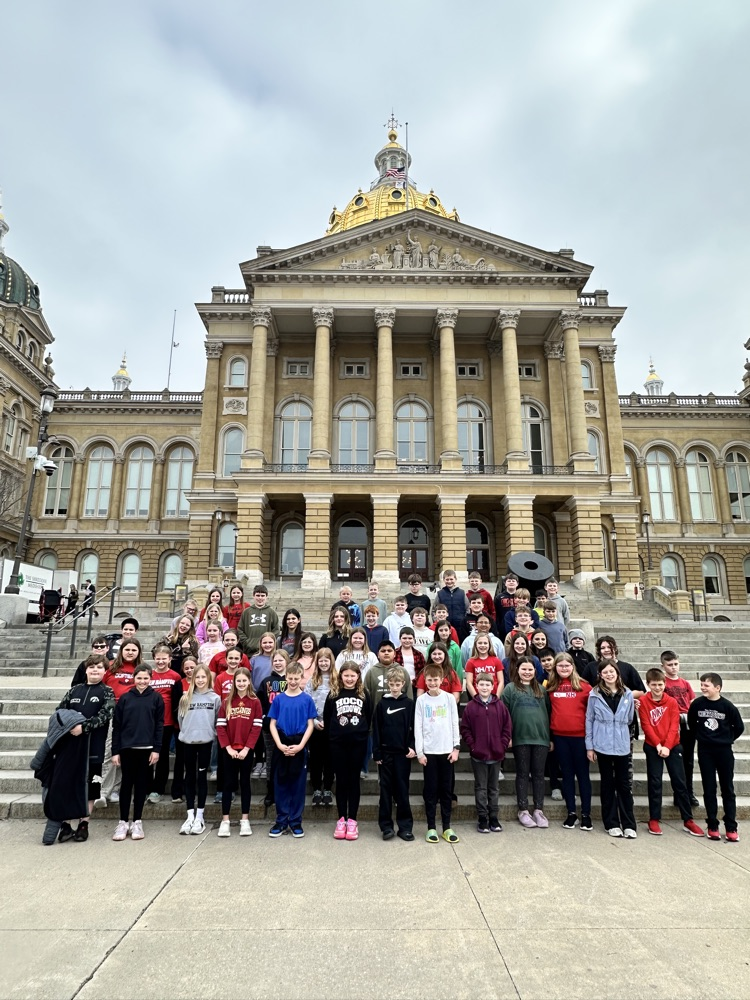 The 5th graders enjoyed a great trip to Des Moines today! We toured our beautiful Capitol and enjoyed the Science Center of Iowa. Thank you to all who sold Kwik Star cards to fund our trip!