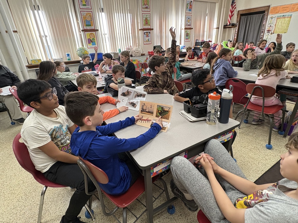 Jessica Rochford, Chickasaw & Howard County Ag in the Classroom Coordinator, joined the fourth grade last Wednesday to tell us about how farming has changed from the past to the present. She showed students pictures of various old tools. We had to guess the tool's name, its use, and what machine does its job on the farm now. The students paid attention to her presentation and remained engaged. Thank you, Jessica!