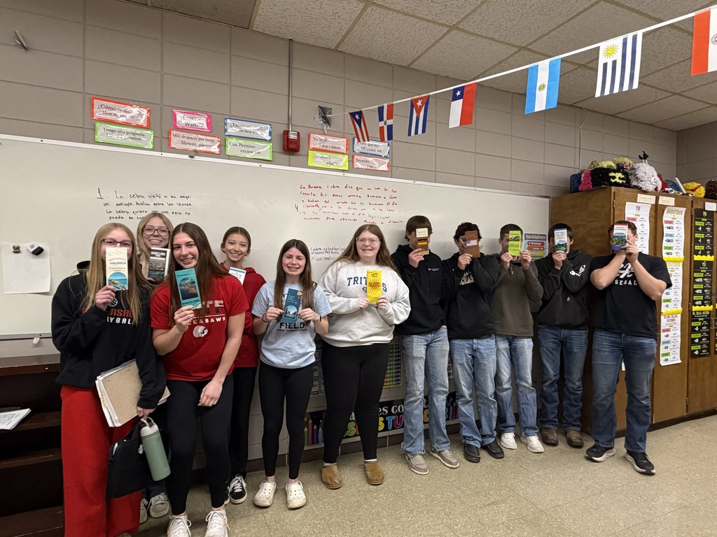 ✈️ The students explored the world in Spanish III. They created tourist brochures to promote touristic places and activities to do in Hispanic countries using the past tense! Look at their amazing destinations and creativity!