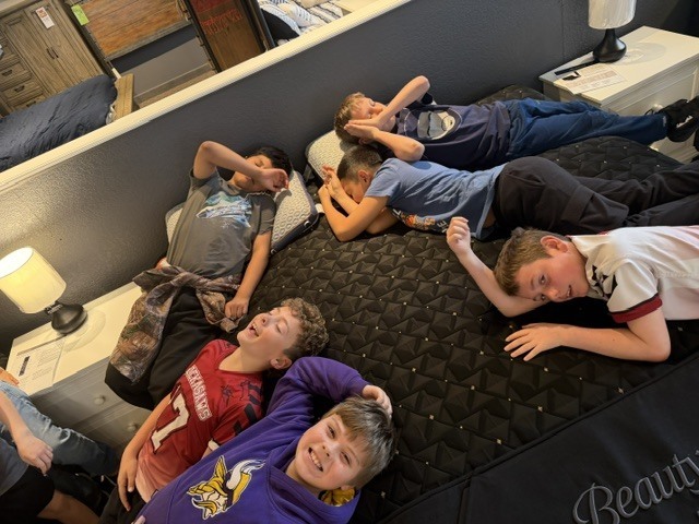 Yesterday, the 4th graders visited Dungey’s furniture to get some inspiration for what they wanted to have inside their dream bedroom. For their PBL project, students are to design their own dream bedroom and will be making a 3D model of their room!