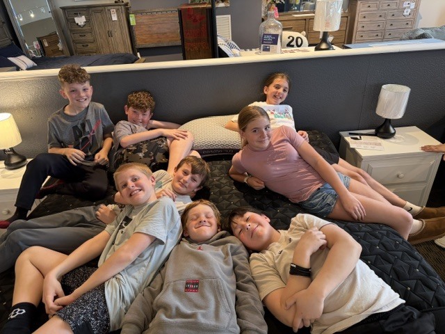 Yesterday, the 4th graders visited Dungey’s furniture to get some inspiration for what they wanted to have inside their dream bedroom. For their PBL project, students are to design their own dream bedroom and will be making a 3D model of their room!