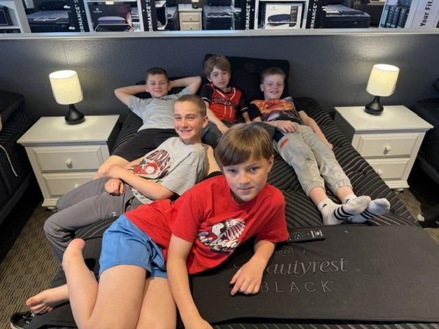 Yesterday, the 4th graders visited Dungey’s furniture to get some inspiration for what they wanted to have inside their dream bedroom. For their PBL project, students are to design their own dream bedroom and will be making a 3D model of their room!