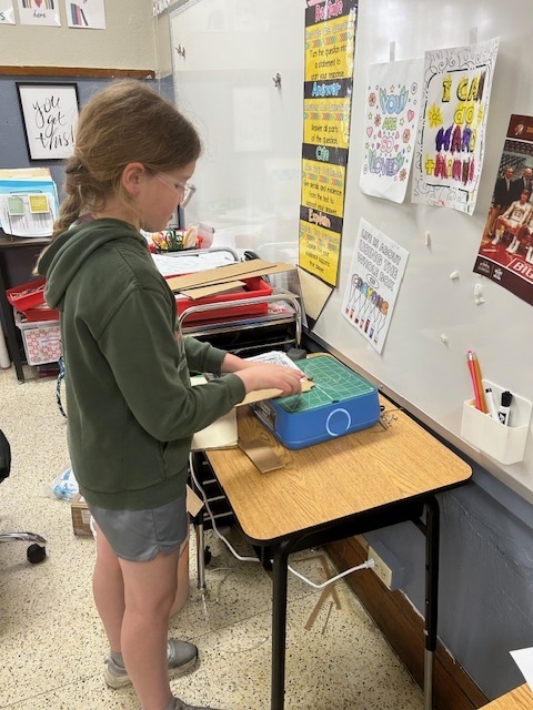 The 4th graders are putting their math skills to work in an exciting PBL project! They designed their dream bedrooms by creating blueprints using area, perimeter, and scale factor. After planning, they calculated the cost of their designs—and now they’re bringing their ideas to life by building 3D models of their dream spaces. So much creativity and real-world learning is happening!