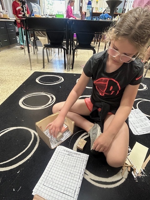 The 4th graders are showing incredible creativity and hard work during their dream bedroom PBL project- Day 4! As they build their 3D models, they’re learning that things don’t always go as planned—and that’s okay. They’ve been problem-solving, making changes, and sticking with it to bring their ideas to life. It’s been awesome to see their perseverance and flexible thinking in action!’