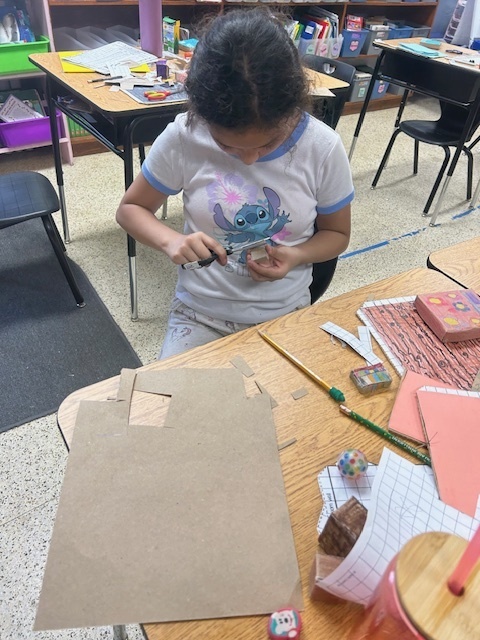 Last day of building for the 4th grade Dream Bedroom PBL project!  These kids have been amazing—showing creativity, problem-solving, and so much perseverance as they brought their ideas to life with their 3D models. This week, we’re shifting gears to writing as they draft persuasive letters to their parents, trying to convince them to make their dream bedrooms a reality. We can’t wait to see how they use their hard work and designs to support their arguments!