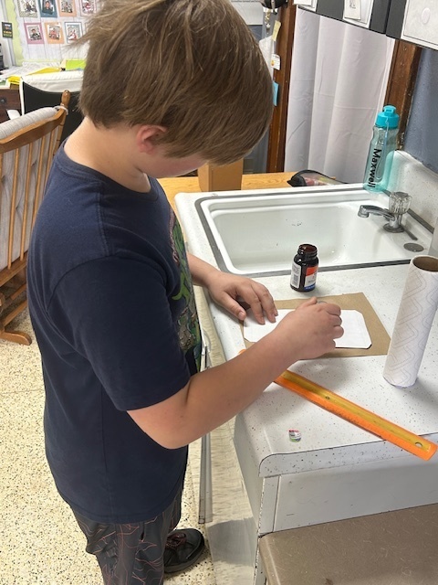 Last day of building for the 4th grade Dream Bedroom PBL project!  These kids have been amazing—showing creativity, problem-solving, and so much perseverance as they brought their ideas to life with their 3D models. This week, we’re shifting gears to writing as they draft persuasive letters to their parents, trying to convince them to make their dream bedrooms a reality. We can’t wait to see how they use their hard work and designs to support their arguments!