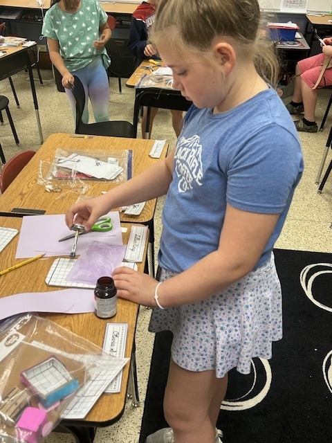 Last day of building for the 4th grade Dream Bedroom PBL project!  These kids have been amazing—showing creativity, problem-solving, and so much perseverance as they brought their ideas to life with their 3D models. This week, we’re shifting gears to writing as they draft persuasive letters to their parents, trying to convince them to make their dream bedrooms a reality. We can’t wait to see how they use their hard work and designs to support their arguments!