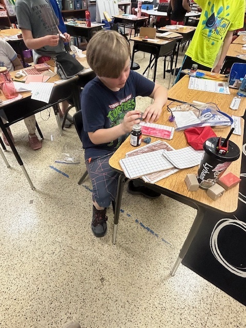 Last day of building for the 4th grade Dream Bedroom PBL project!  These kids have been amazing—showing creativity, problem-solving, and so much perseverance as they brought their ideas to life with their 3D models. This week, we’re shifting gears to writing as they draft persuasive letters to their parents, trying to convince them to make their dream bedrooms a reality. We can’t wait to see how they use their hard work and designs to support their arguments!