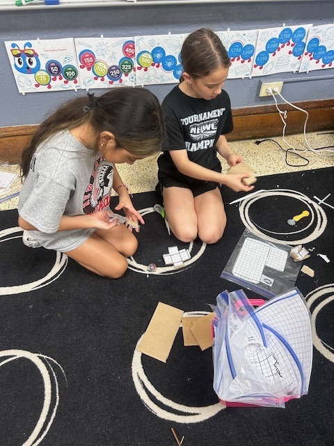 Last day of building for the 4th grade Dream Bedroom PBL project!  These kids have been amazing—showing creativity, problem-solving, and so much perseverance as they brought their ideas to life with their 3D models. This week, we’re shifting gears to writing as they draft persuasive letters to their parents, trying to convince them to make their dream bedrooms a reality. We can’t wait to see how they use their hard work and designs to support their arguments!