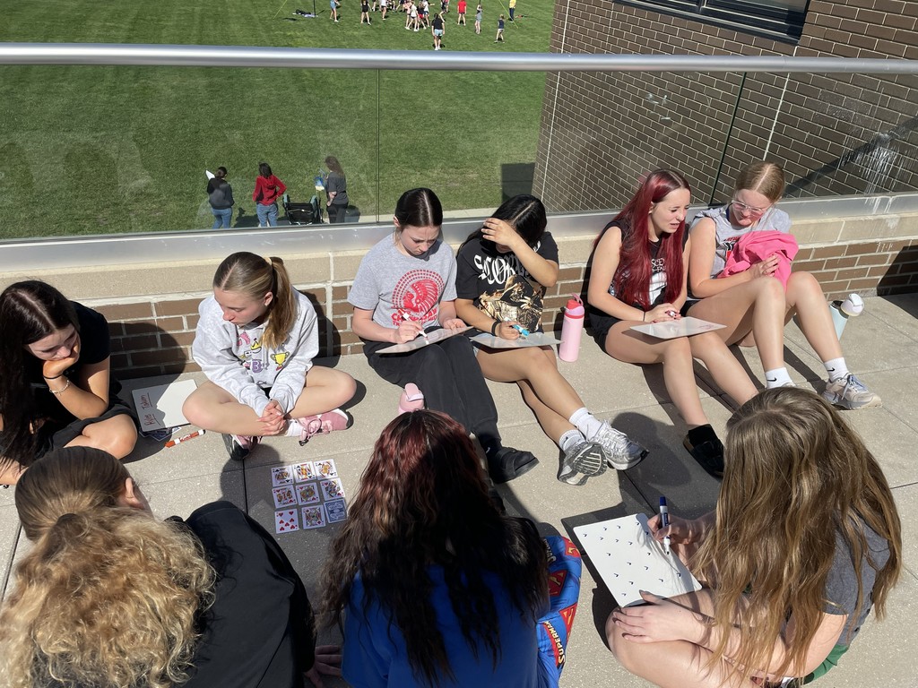Middle School students enjoying some sunshine on TRIBE day! 🌞