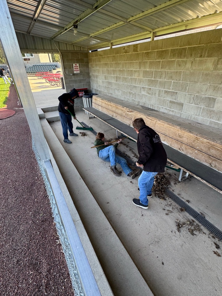 : Students enjoyed getting their hands dirty this morning with a trip to the greatest ballparks in Northeast Iowa.