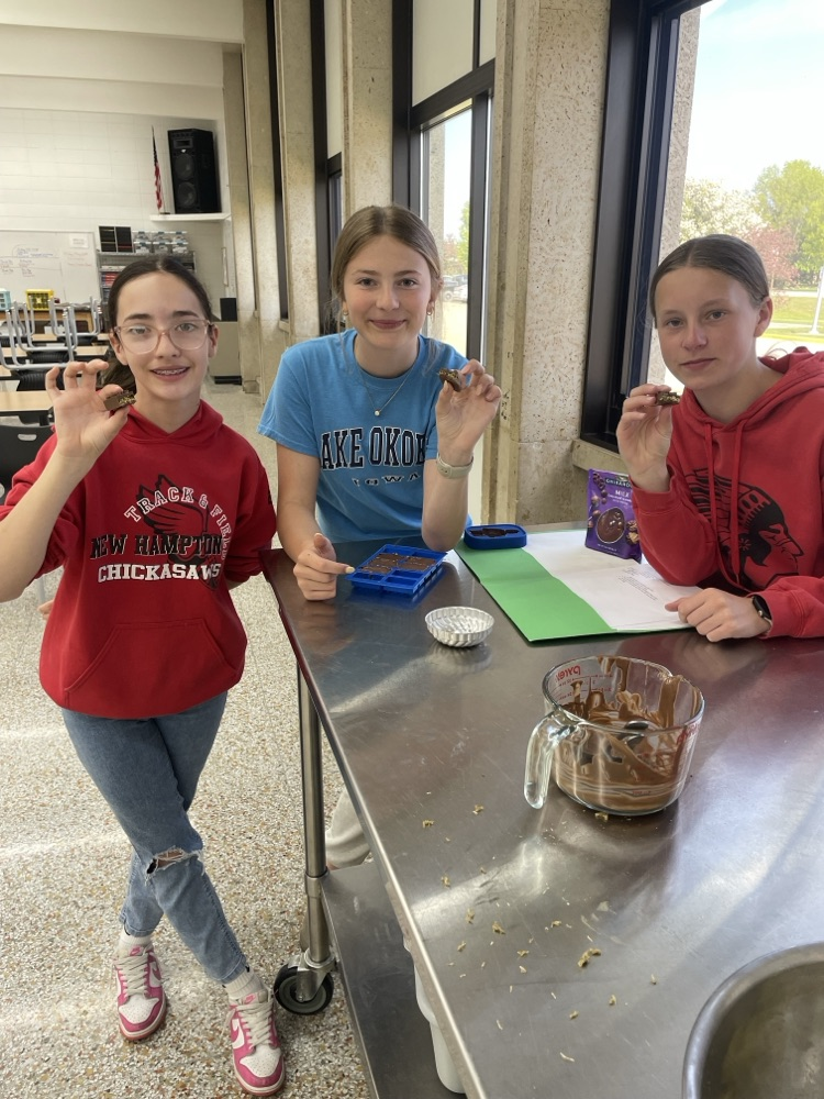 Bake Me Happy students got into the kitchen for the first time today. Groups made Dubai Chocolate, chocolate chip cookies, and fudge brownies. 