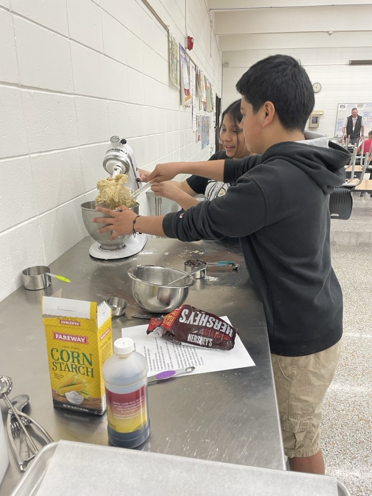 Bake Me Happy students got into the kitchen for the first time today. Groups made Dubai Chocolate, chocolate chip cookies, and fudge brownies. 