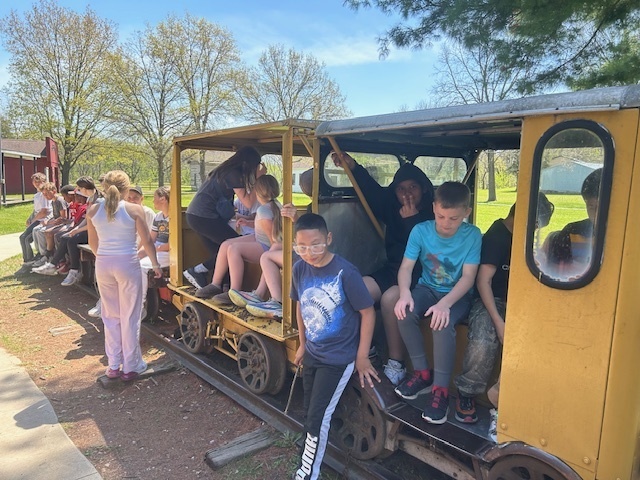 4th Grade students enjoyed their trip to the Osborne Nature Center in Elkader on Friday. Students learned about how the town of Osborne came to be as well as learning about lots of different aspects of nature while getting to see some special animals!  