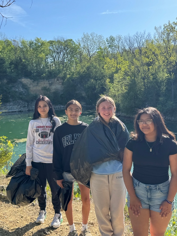 Students enjoyed getting outside this morning walking the many great trails while maintaining its beauty. Six bags of trash was found by both classes today. Reminding everyone the importance of keeping our great local parks clean.