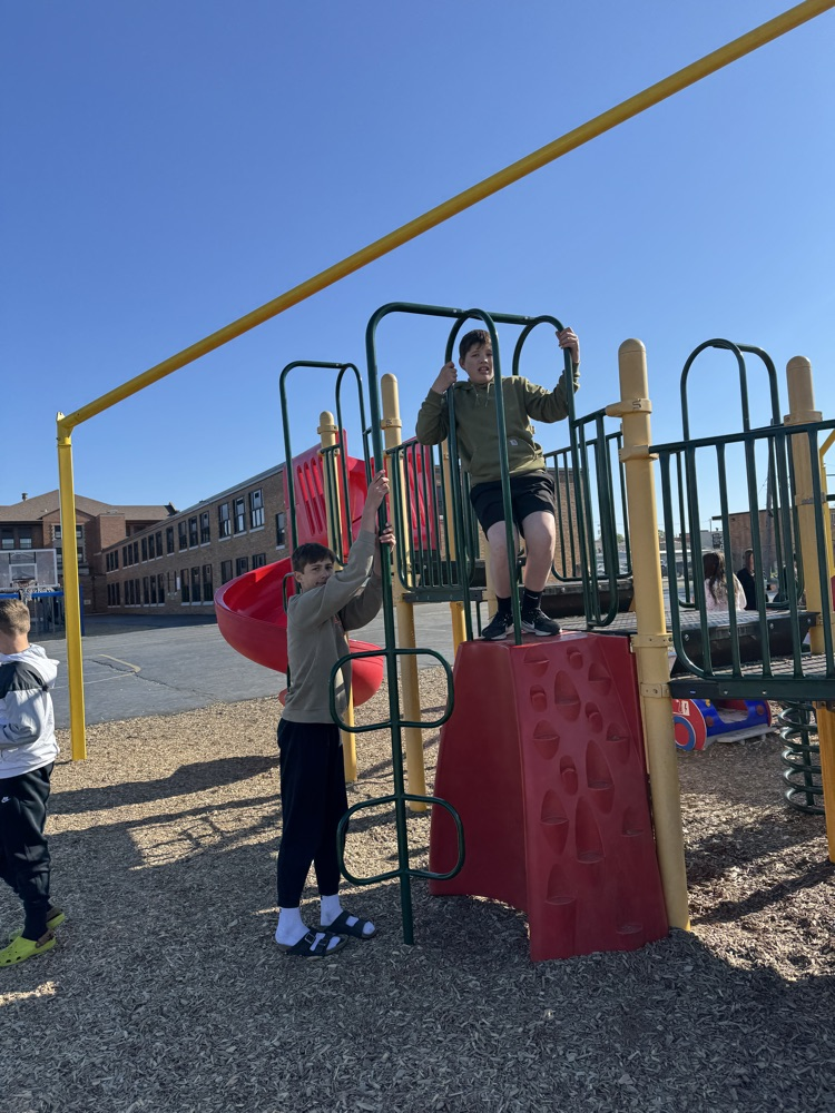 Students in the Shine Bright Like A Diamond endmester class went to the elementary to thank their previous teachers that made an impact on them, and to play like a kid again of course!