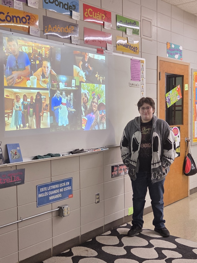 Seniors in Mrs. Macon's Spanish IV classes enjoyed lunch at Rancho Viejo on Wednesday. They also presented to their classmates this week their final project, "Candi era niño" where they had
