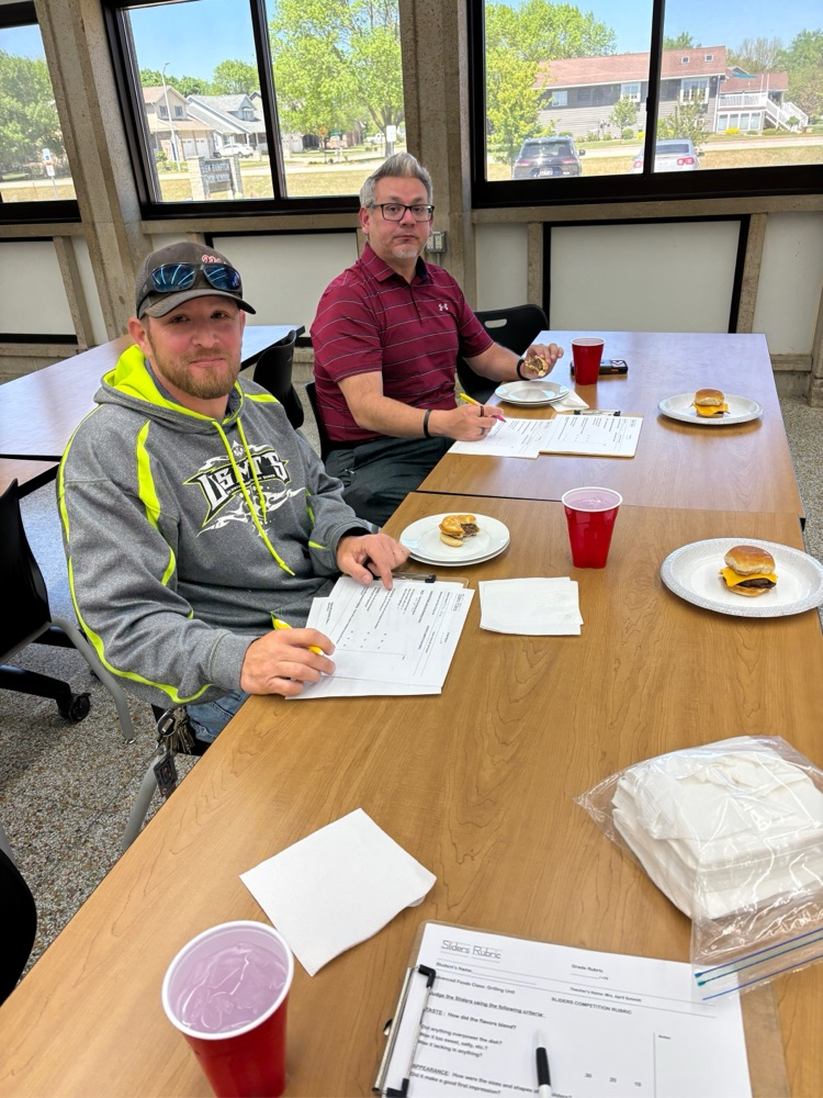 Advanced Foods (during their grilling unit) had a "smash burger competition."