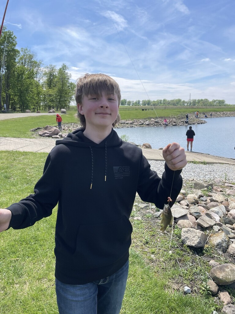 7th graders enjoyed a field trip to Twin Ponds on Wednesday! They experienced fishing, atlatl, shooting pellet guns, pond study, and archery!