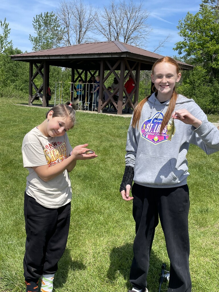 7th graders enjoyed a field trip to Twin Ponds on Wednesday! They experienced fishing, atlatl, shooting pellet guns, pond study, and archery!