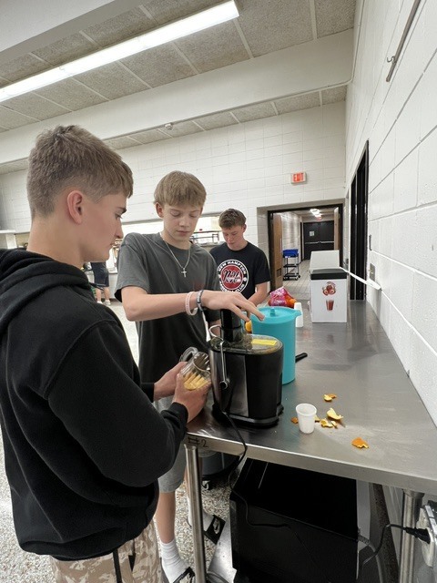 The Advanced Foods class has covered a lot during their beverage unit! Students learned all about coffee, teas, smoothies, cocoa, and various other drinks. Throughout the unit, they completed hands-on labs making fresh-squeezed orange juice and lemonade, Orange Julius, hot chocolate mix, and cocoa bombs, culminating in a smoothie competition and a Trendy Drink Challenge.  They did an amazing job with both their labs and classwork—hopefully, their test scores will follow suit! A huge thank you goes to Mrs. Glenn and Mr. Manson for stepping in to sub while Mrs. Schmitt was home sick. It truly takes a village to run a school!