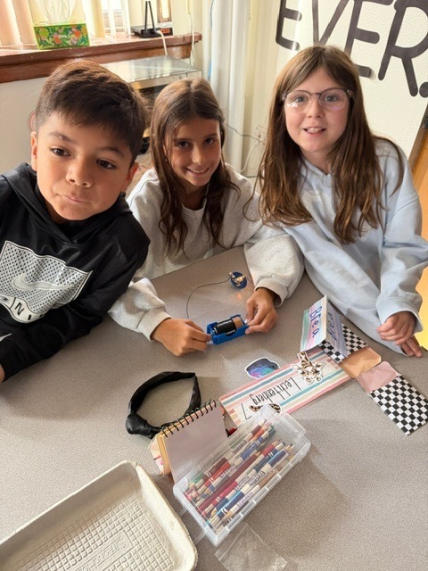 4th graders got the chance to bring working with circuits. Students have been learning about the different types of energy. Yesterday, they had the chance to start working with circuits. They had to make a closed circuit with 1 battery, 2 wires, and a light bulb!