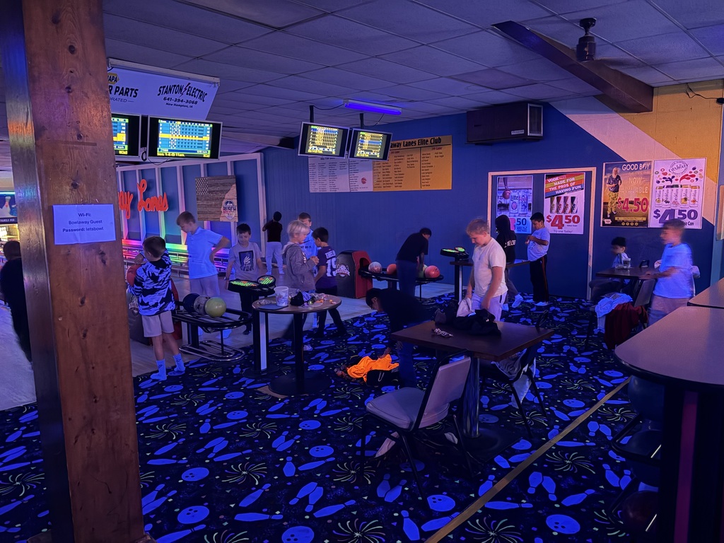 Thanks to our Elementary Raffle Fundraiser, 3rd graders enjoyed a morning of bowling for their 1st Quarter Activity. Everyone had a great time! Thanks to Bowlaway Lanes for hosting the 3rd graders!