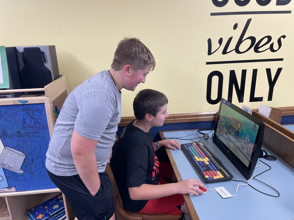 7th graders had the opportunity to walk to the library yesterday. Thank you Carrie for teaching us about all that the New Hampton Public Library has to offer! 