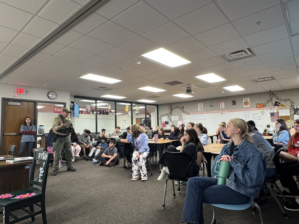 Today the 8th grade met with Sergeant Schveigert to talk about Decision Making and Consequences. The conversation included cause and reaction, planning for the future, and making decisions that lead to positive outcomes. 