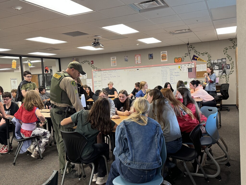 Today the 8th grade met with Sergeant Schveigert to talk about Decision Making and Consequences. The conversation included cause and reaction, planning for the future, and making decisions that lead to positive outcomes. 