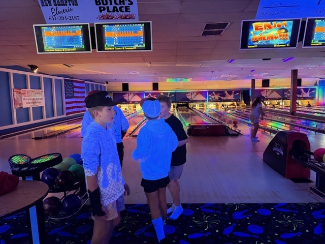 On Friday, October 23, The 4th graders celebrated all their hard work throughout Quarter One with a trip to the bowling alley! Students had a great time bowling, laughing, and celebrating their accomplishments together. The 4th grade teachers were especially proud that the students were complimented on their amazing behavior at the bowling alley! Way to represent our school! This special celebration was made possible thanks to the generous donation from our elementary raffle fundraiser. We are so grateful to everyone who continues to support our students and help make these memorable experiences possible. Thank you for making a difference!