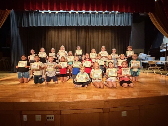 The 4th grade teachers are so proud of the students and all the hard work they have shown throughout the first quarter! Each day, students have continued to show up, put forth their best effort, and work toward reaching their goals. Friday, we celebrated their accomplishments, dedication, and growth. Every effort matters, and everyone is so proud of the progress the students are making. Congratulations to all of the award recipients, and keep up the amazing work!