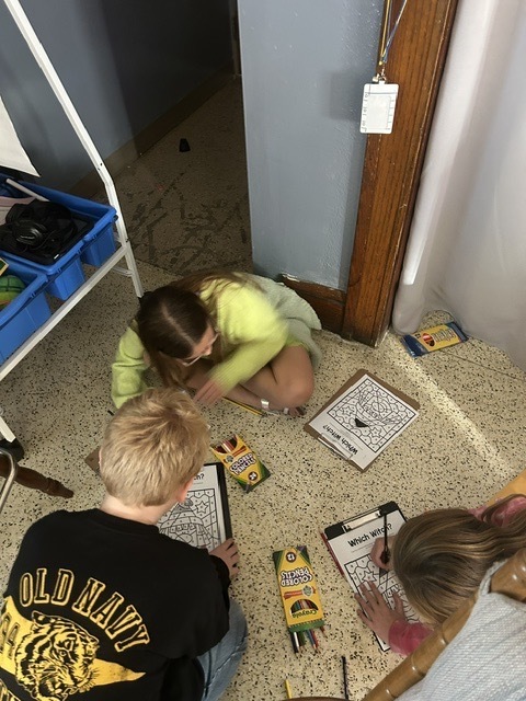 🧙‍♀️🎃 Can You Save Your Teacher? 👻🔐  Our 4th graders put their literacy skills to the test in a Halloween-themed escape room! The mission? Save their teacher from a witch! 🧹🕸️  Students worked together to solve puzzles, crack codes, and complete challenges using their grammar and reading skills. They had to think critically, work as a team, and use everything they’ve been learning in literacy to unlock the clues and save the day! 📚🧠  Who knew grammar and reading could be so spooktacular?! 👻🖤  #FourthGrade #LiteracyFun #EscapeRoomChallenge #LearningIsFun #SpooktacularLearning