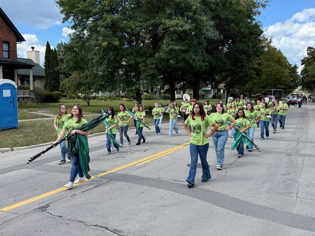 band in parade photo 2