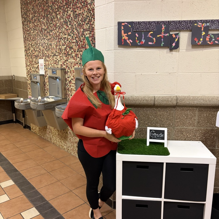 teacher in Apple suit