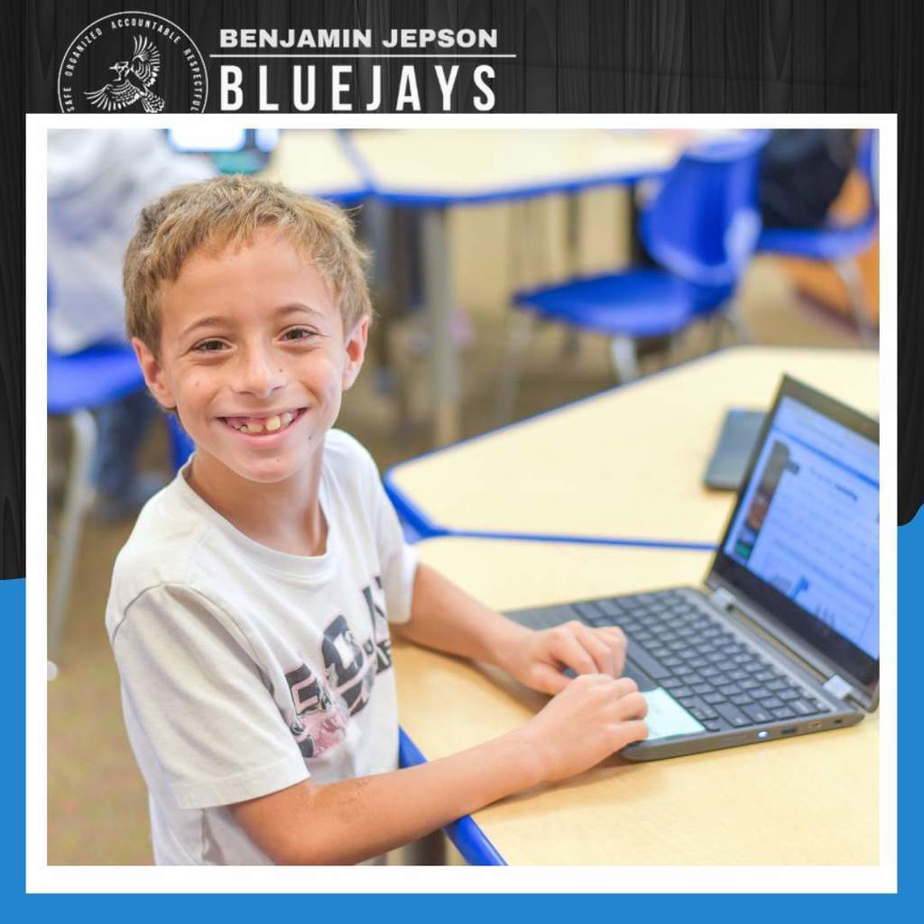 Student learning computer skills