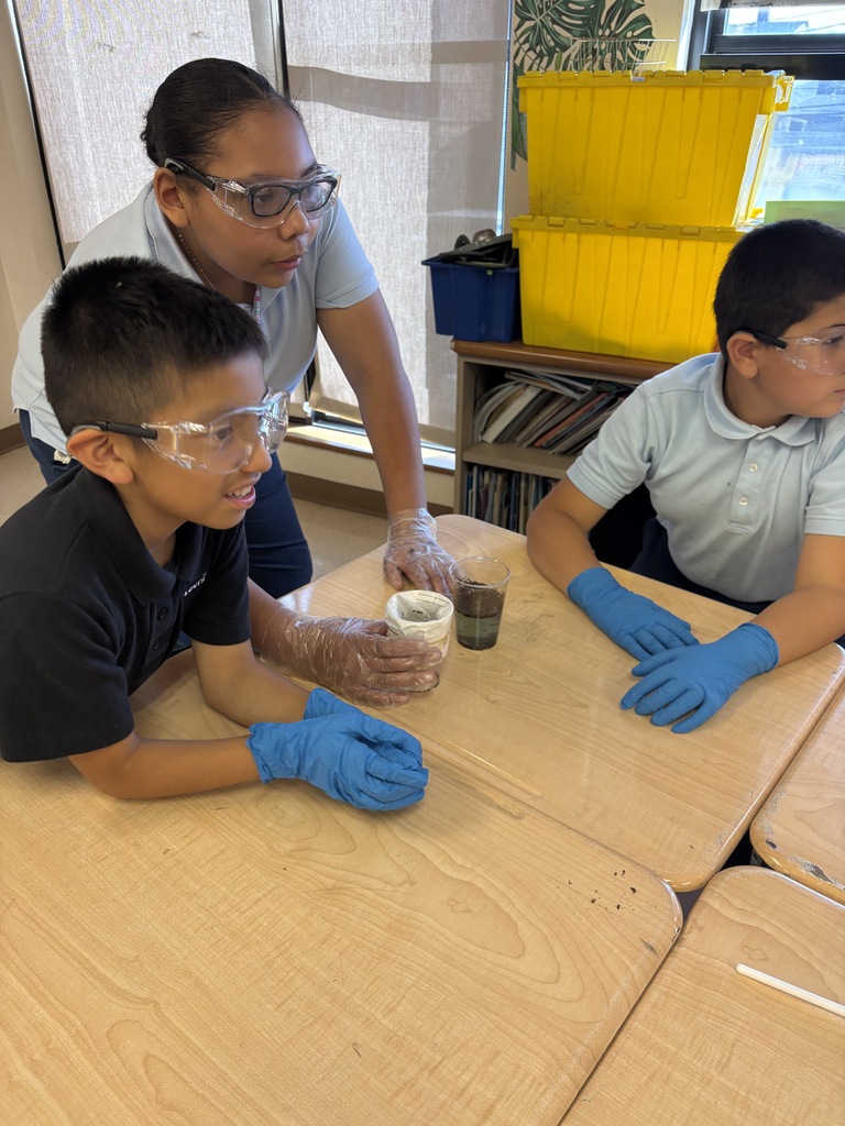 4C33E0A7-43A6-40B5-B835-DF22F67C8DB5