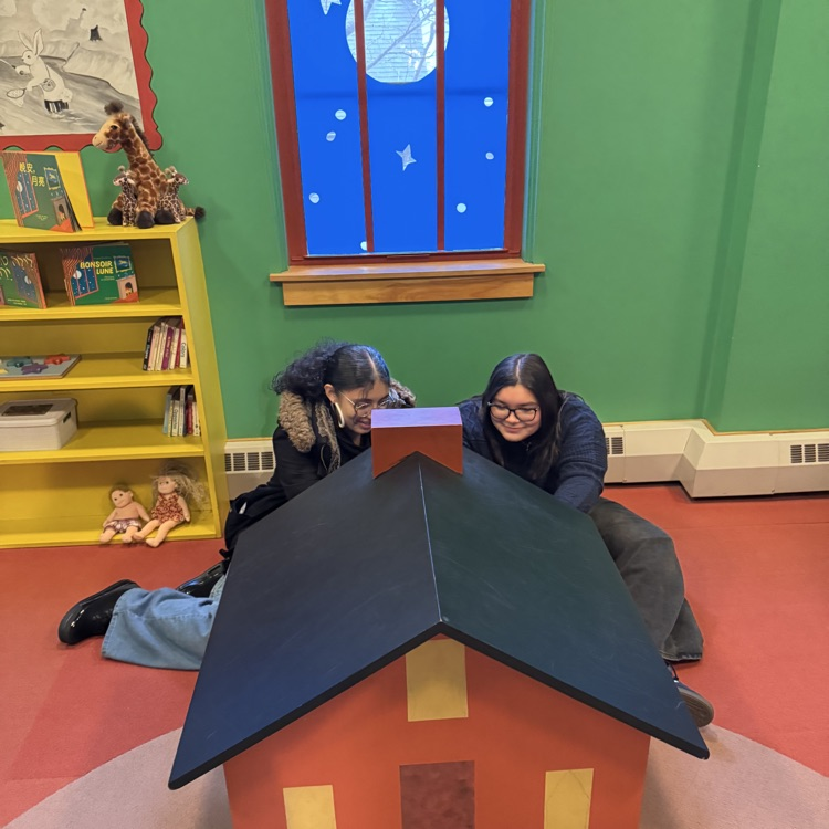 Education Pathway Students visit CT Children’s Museum