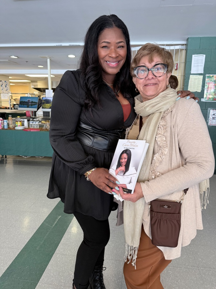 Ms Rosa & former student, Roberta Hoskie