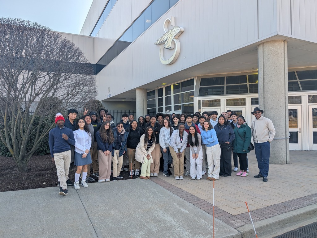 High School Visit to Sikorsky for Manufacturing Month
