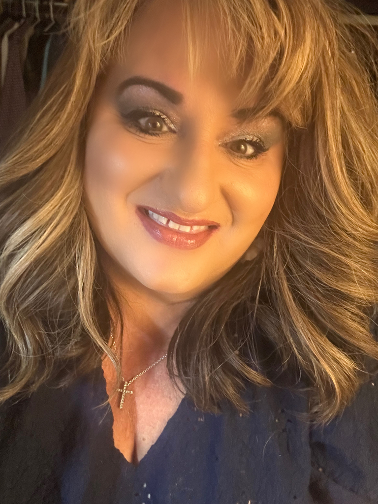 Paraprofessional Patty Guerra