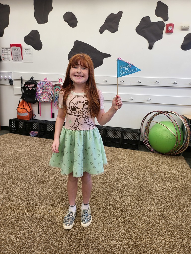 1st day of school 2nd grade yay