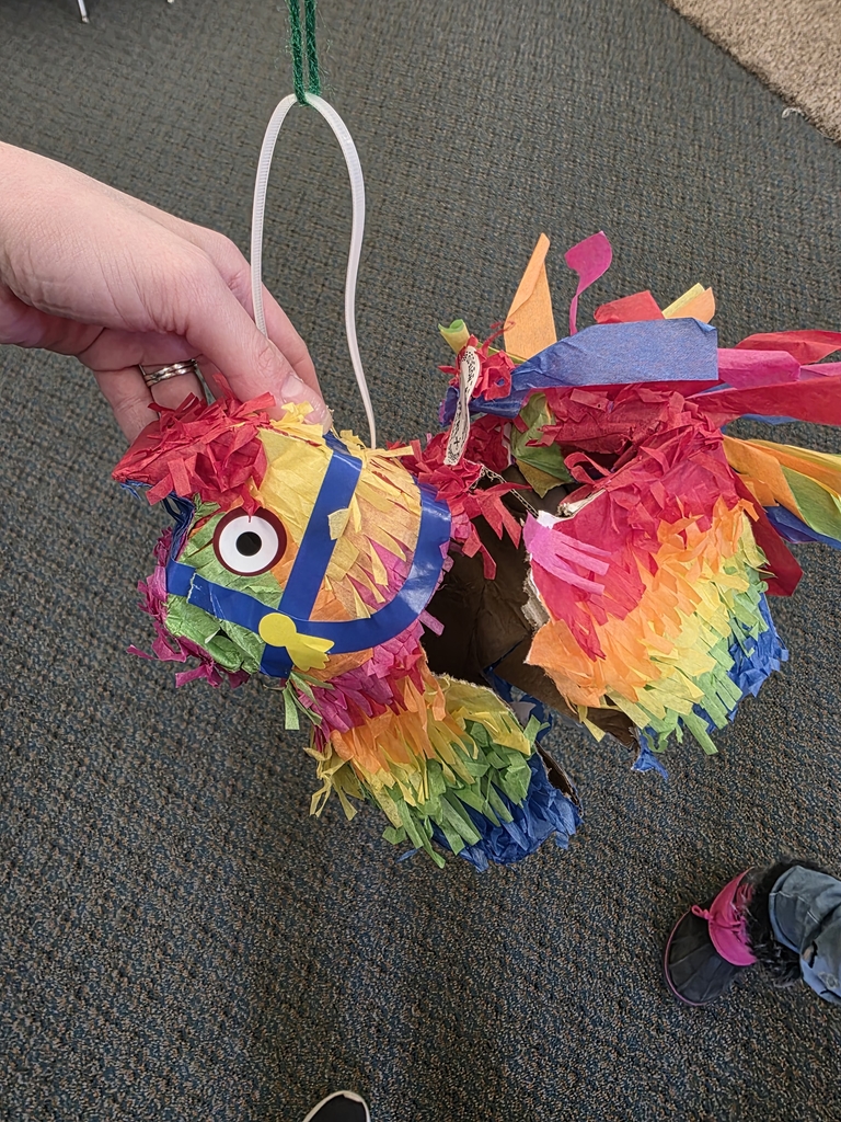 Mexico holiday traditions Christmas piñata