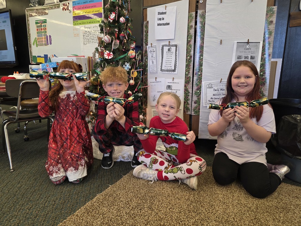 Christmas fun traditions England cracker