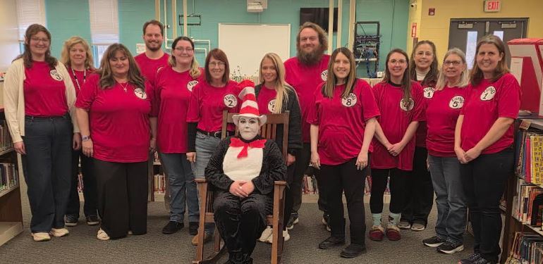 Faculty and Staff Read Across America Week Picture