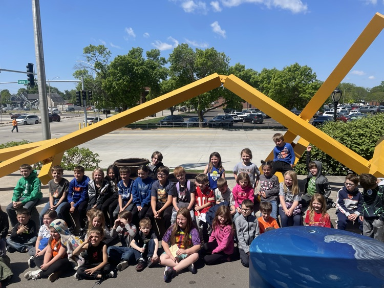 kids taking a group photo
