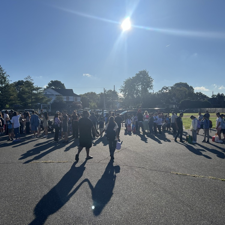 pictures of families outside