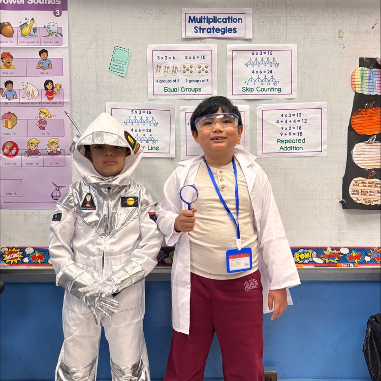 kids dress up like what they wanna be when they grow up