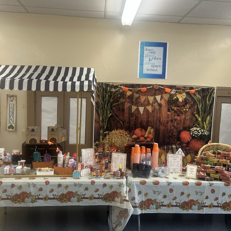 Beautiful Thanksgiving table